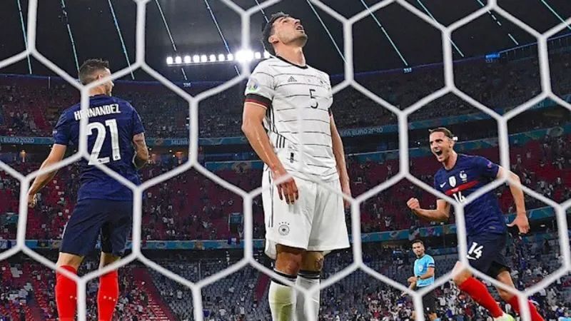 Bóng đá Pháp kỹ thuật tinh tế, tốc độ cao, giàu tài năng trẻ